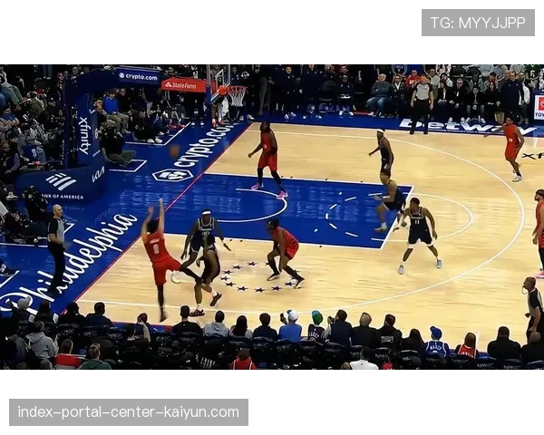 开拓者大胜战术复盘：卡马拉亨德森阿夫迪亚三人持球体系